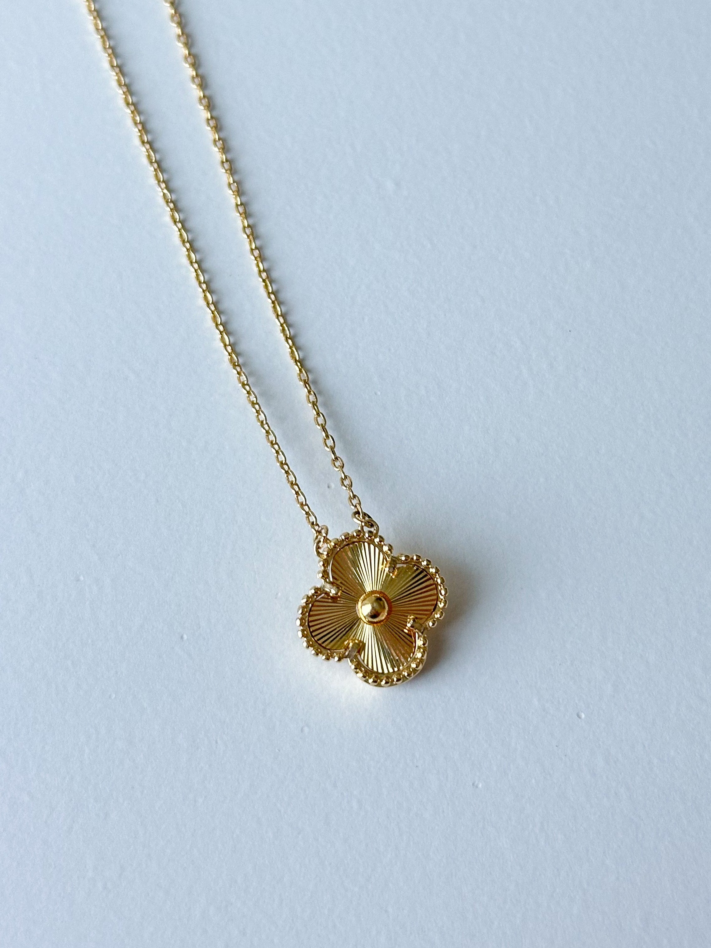 Solid Clover Necklace