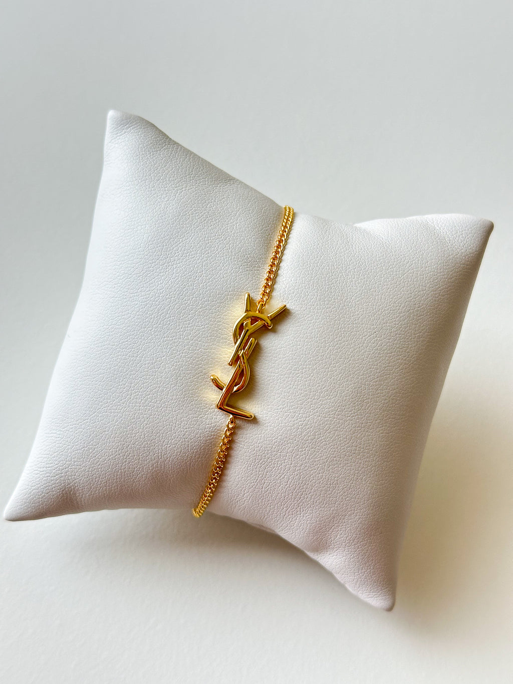 St Bracelet