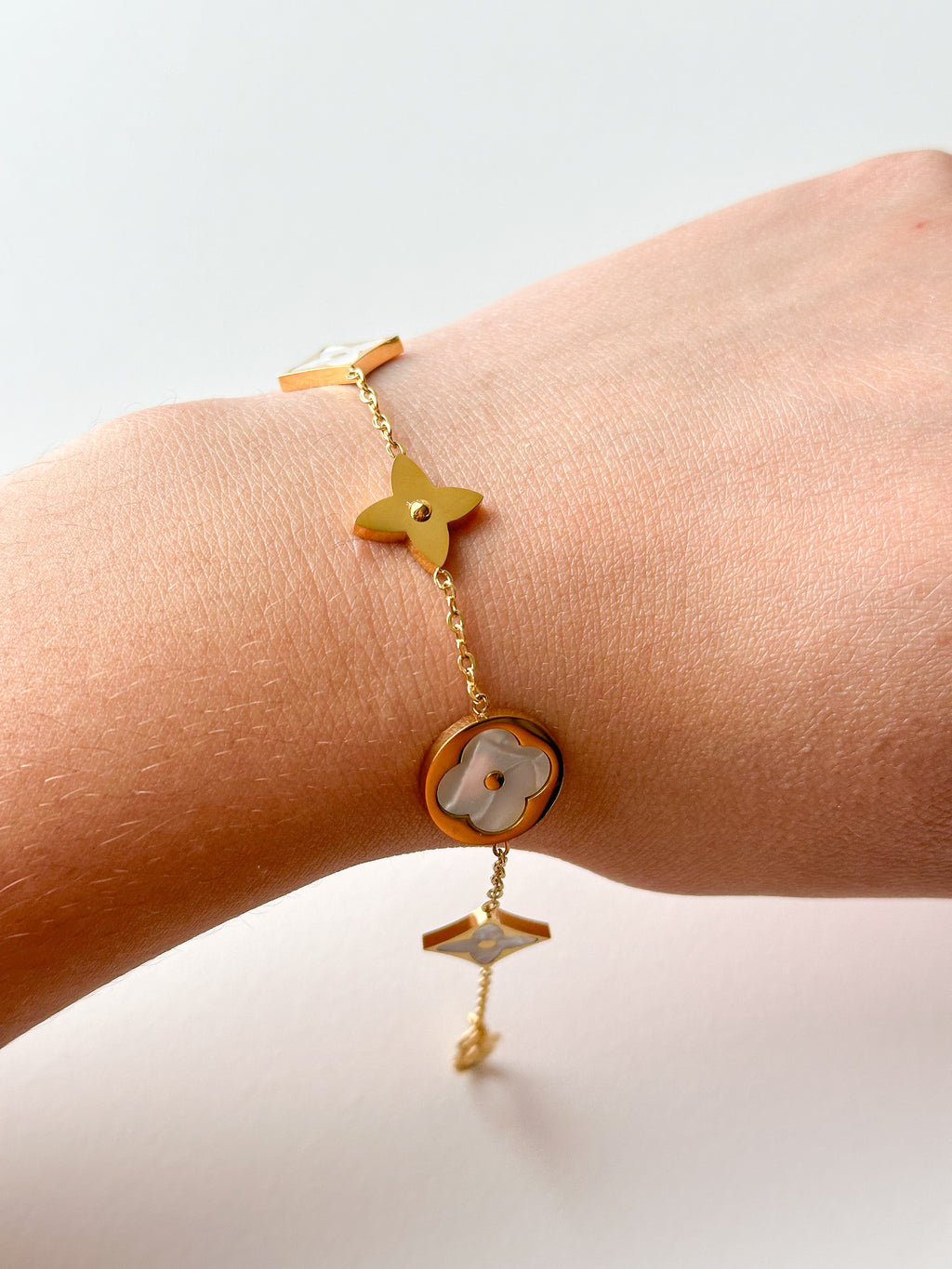 Lulu Multi Pearl Bracelet