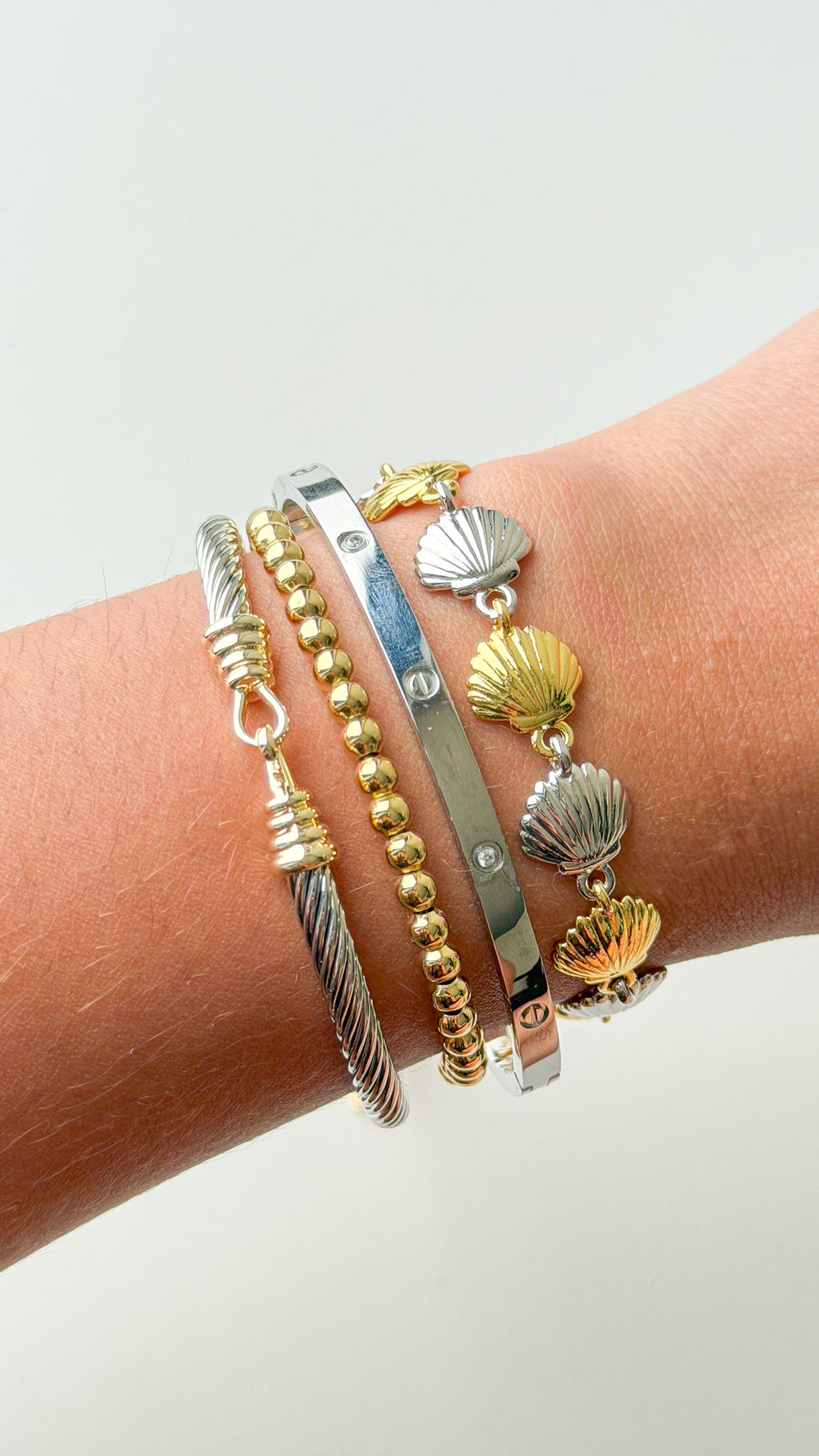 Two Toned Shell Bracelet